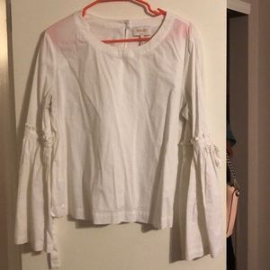 White long sleeve blouse